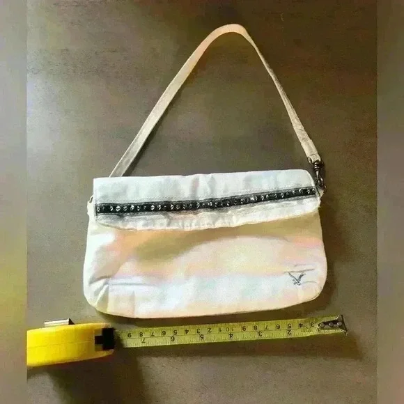 two vintage American Eagle and Avon bags. - Picture 13 of 13